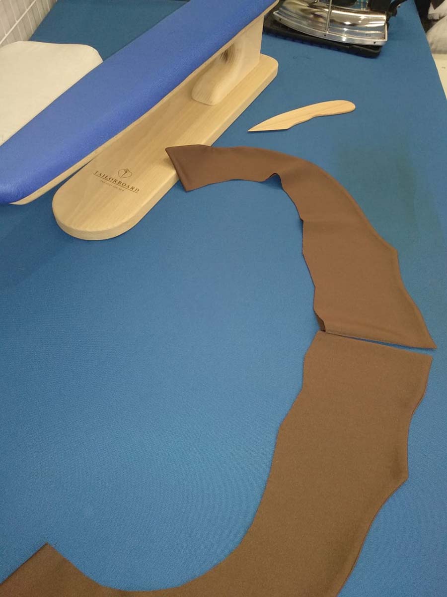 Изготавливаем воротничок на повседневное платье