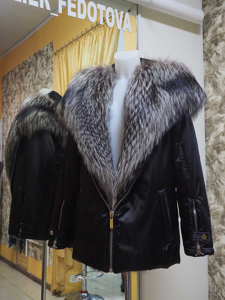 Куртка с натуральным мехом
