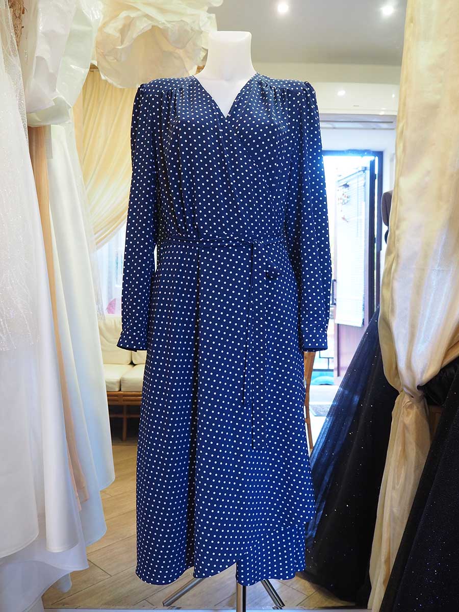 Легкое платье в горошек