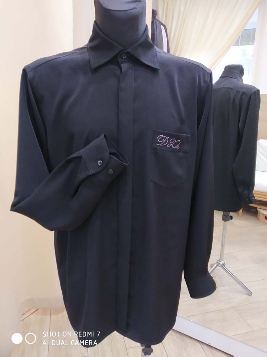 Мужская рубашка с именной вышивкой