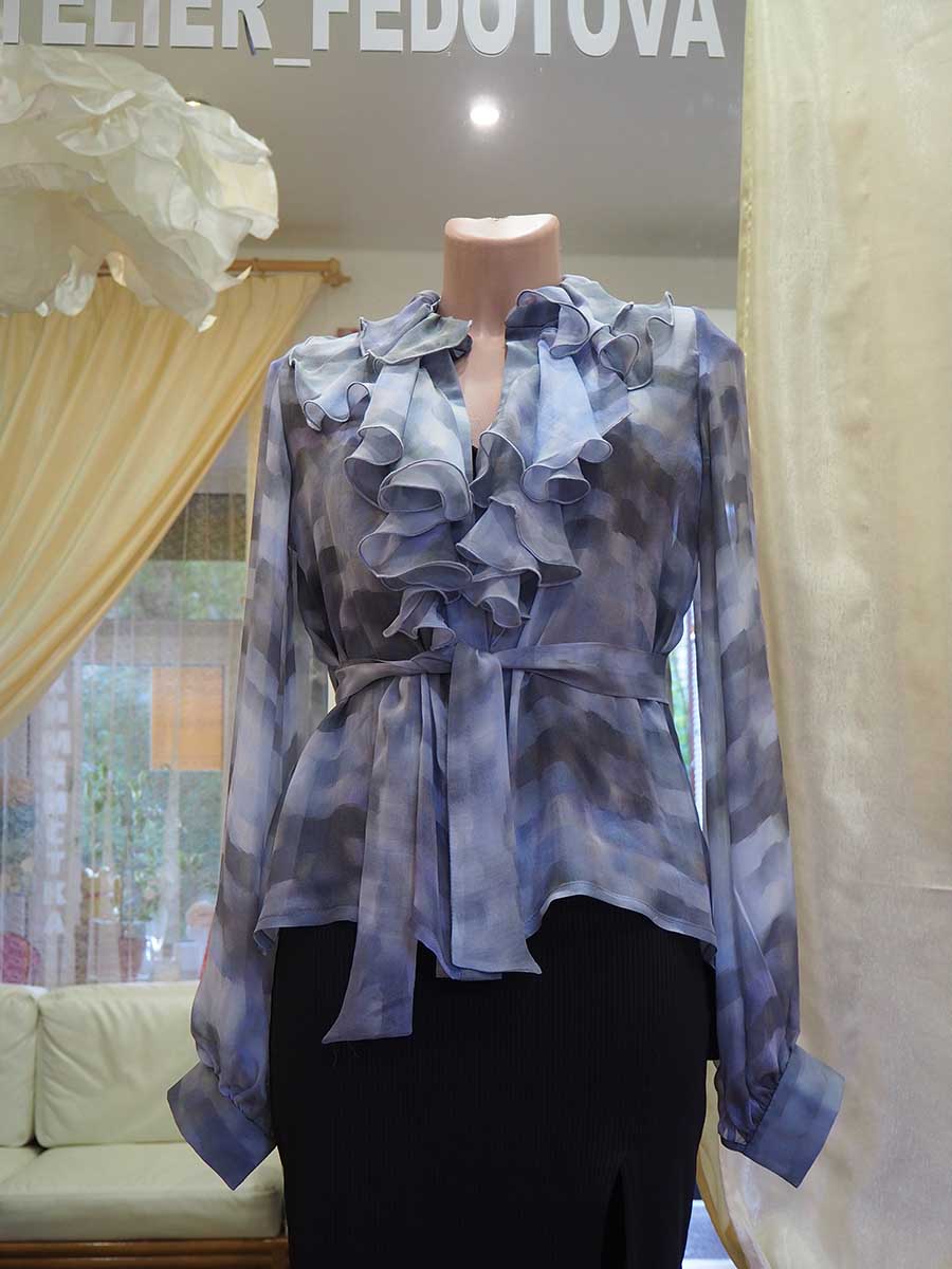 Нарядная блуза