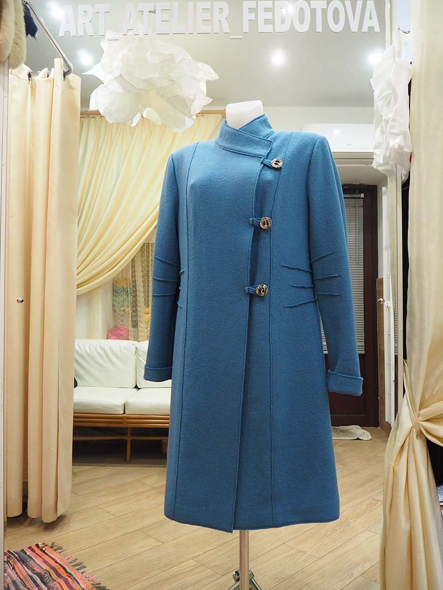 Пальто из шерстяного трикотажа