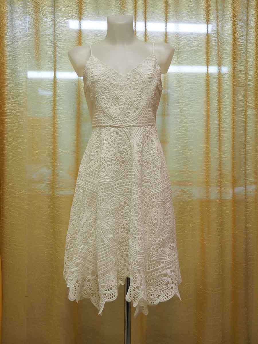 Платье из кружева