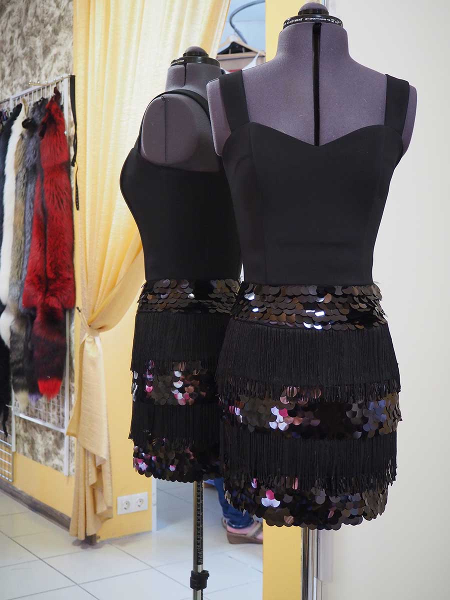 Подгоняем платьица