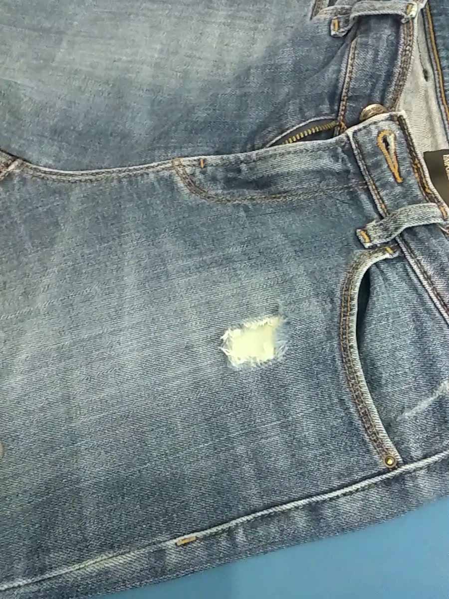 Рваных джинсов не бывает