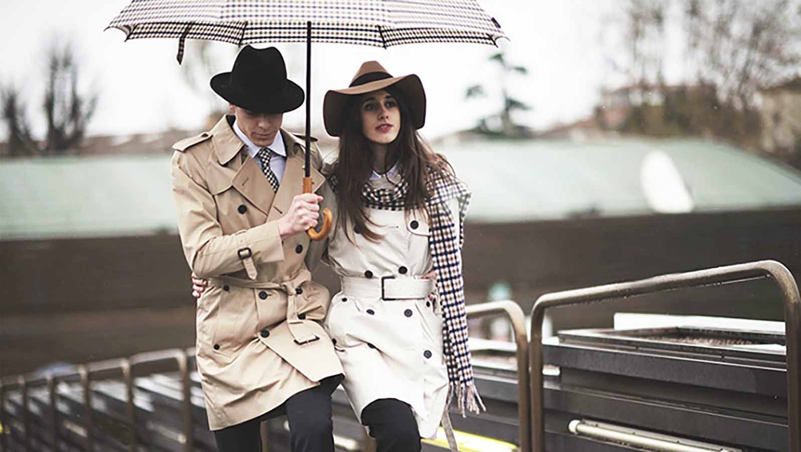 Классический плащ для межсезонья